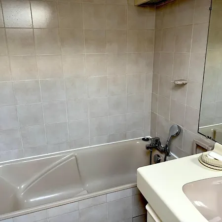 Ღ Atgier - Au Coeur Du Port, Spacieux Et Wifi Apartmán