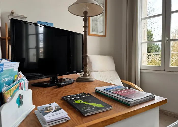 Appartement ღ Atgier - Au cœur du port, Spacieux et Wifi *